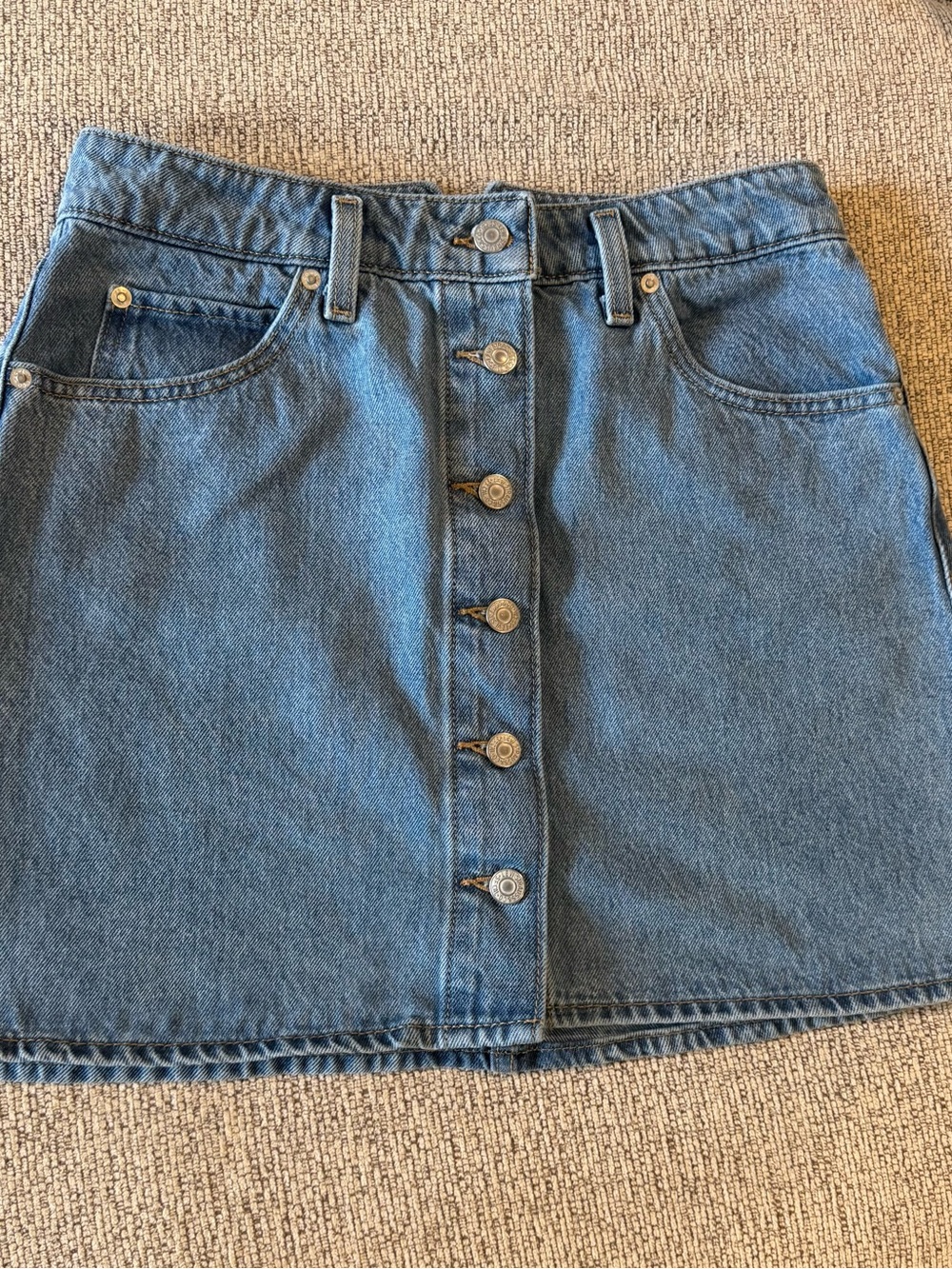 Levi's Classic Button-Front Denim Mini Skirt in Blue